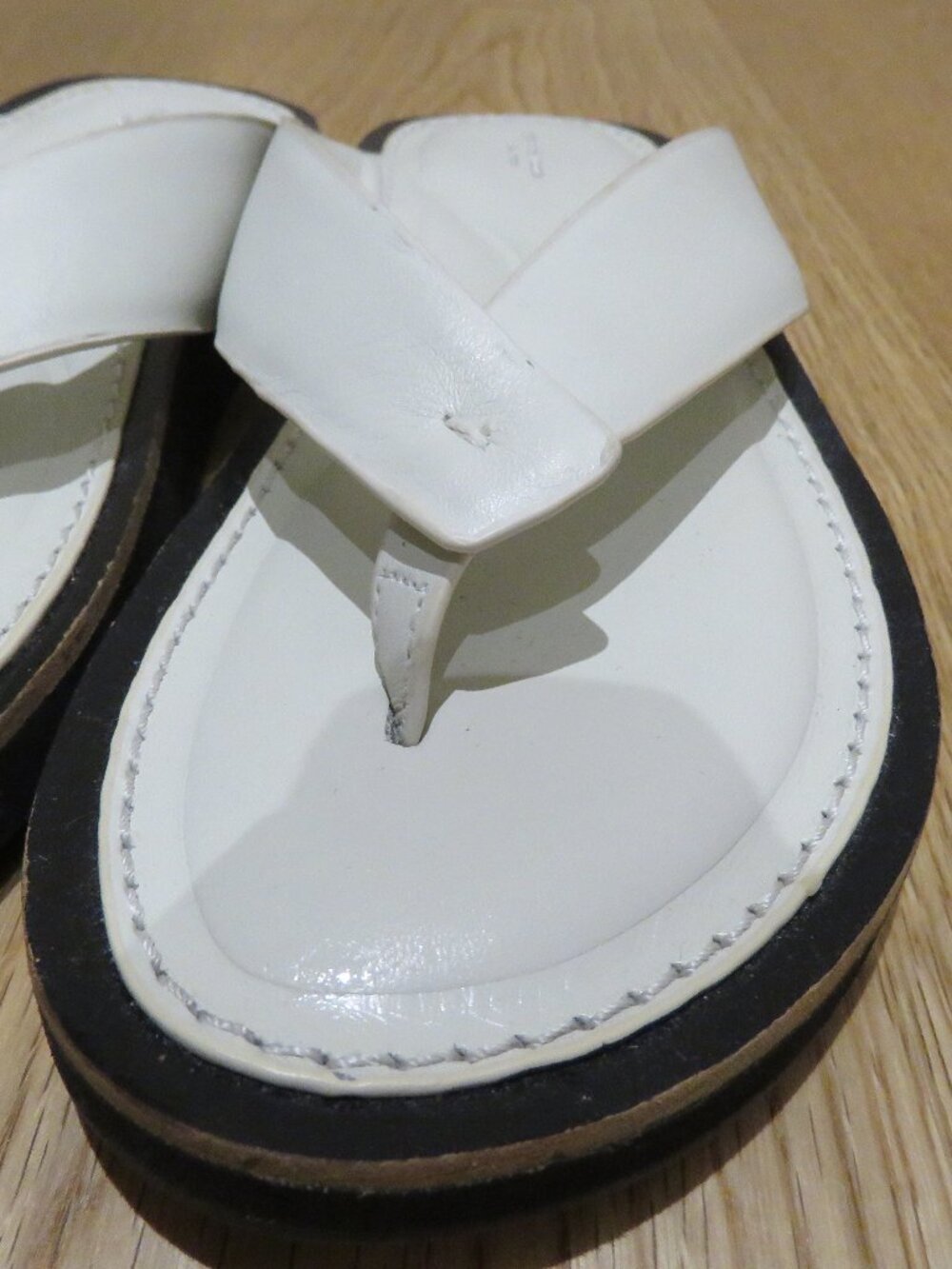 RAG & BONE Parker Thong Sandal Shoe Antique White US 6.5 Minimalist Quiet Luxury - Picture 5 of 13